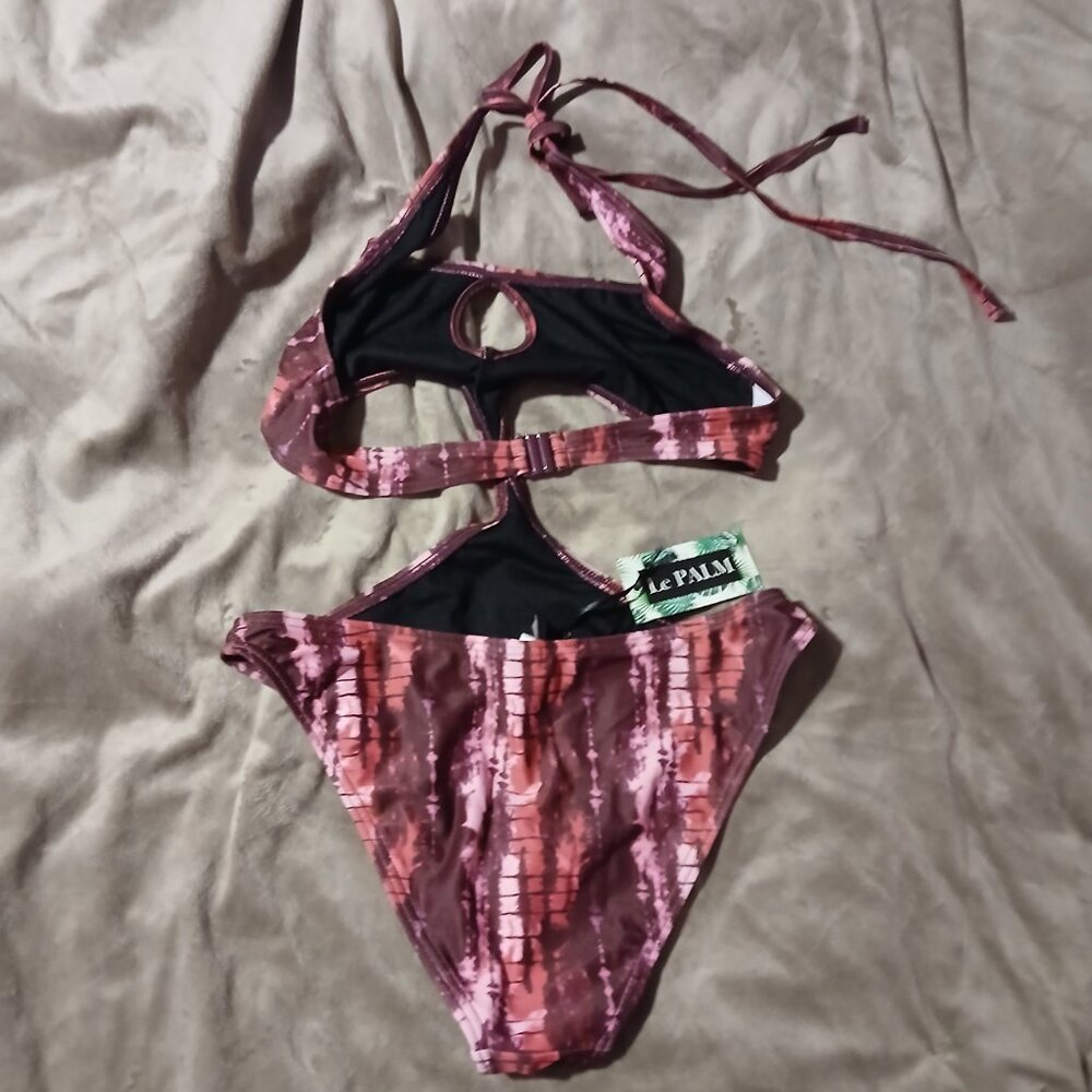 Asos Luxe Palm Women's Cut Out Halter Neck Swimsuit Purple Print NWT SZ 4 - Picture 5 of 10